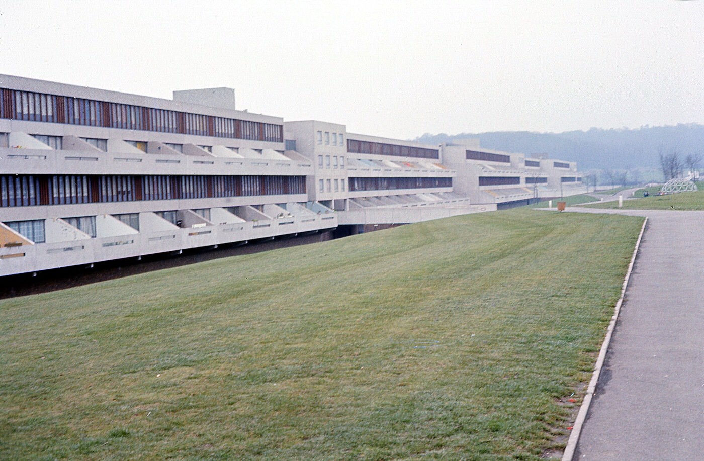 Thamesmead 1975: London's Lofty Concrete Dream Turned Sour