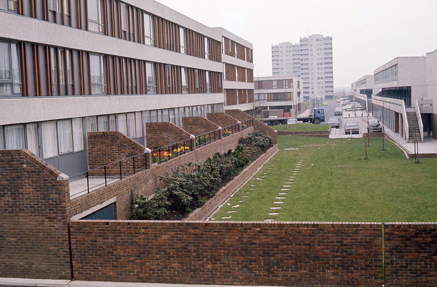 Thamesmead 1975: London's Lofty Concrete Dream Turned Sour