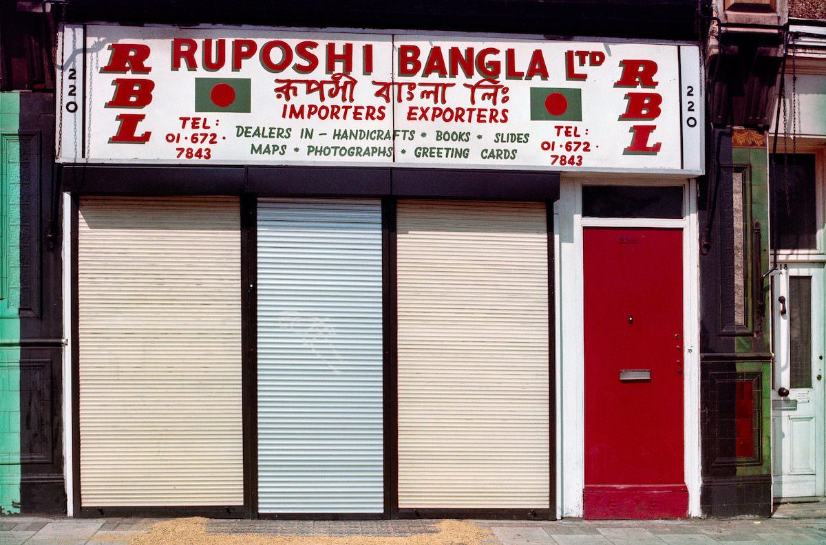 A Photographic Tour of Tooting, South London in 1990s by Peter Marshall