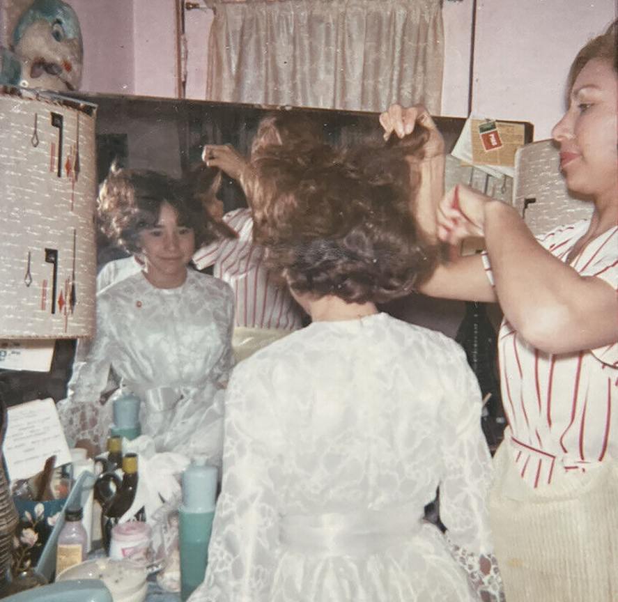 Reflections from the Past: A Look at Vintage Mirror Photos