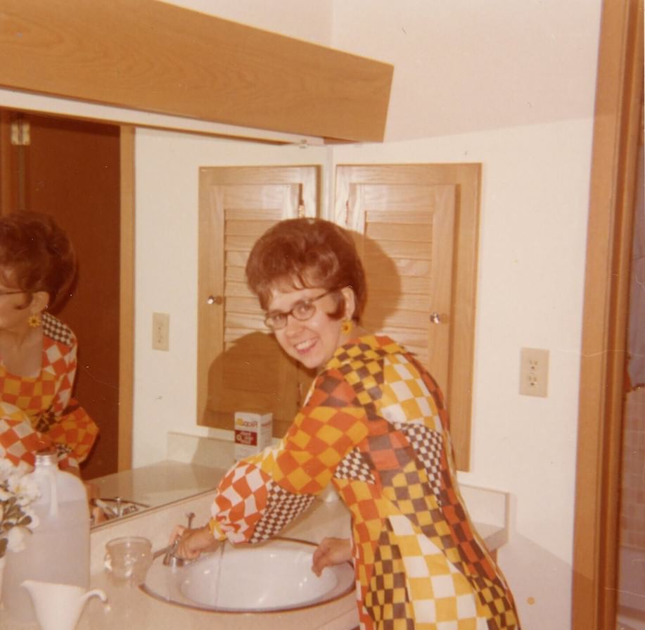 Reflections from the Past: A Look at Vintage Mirror Photos