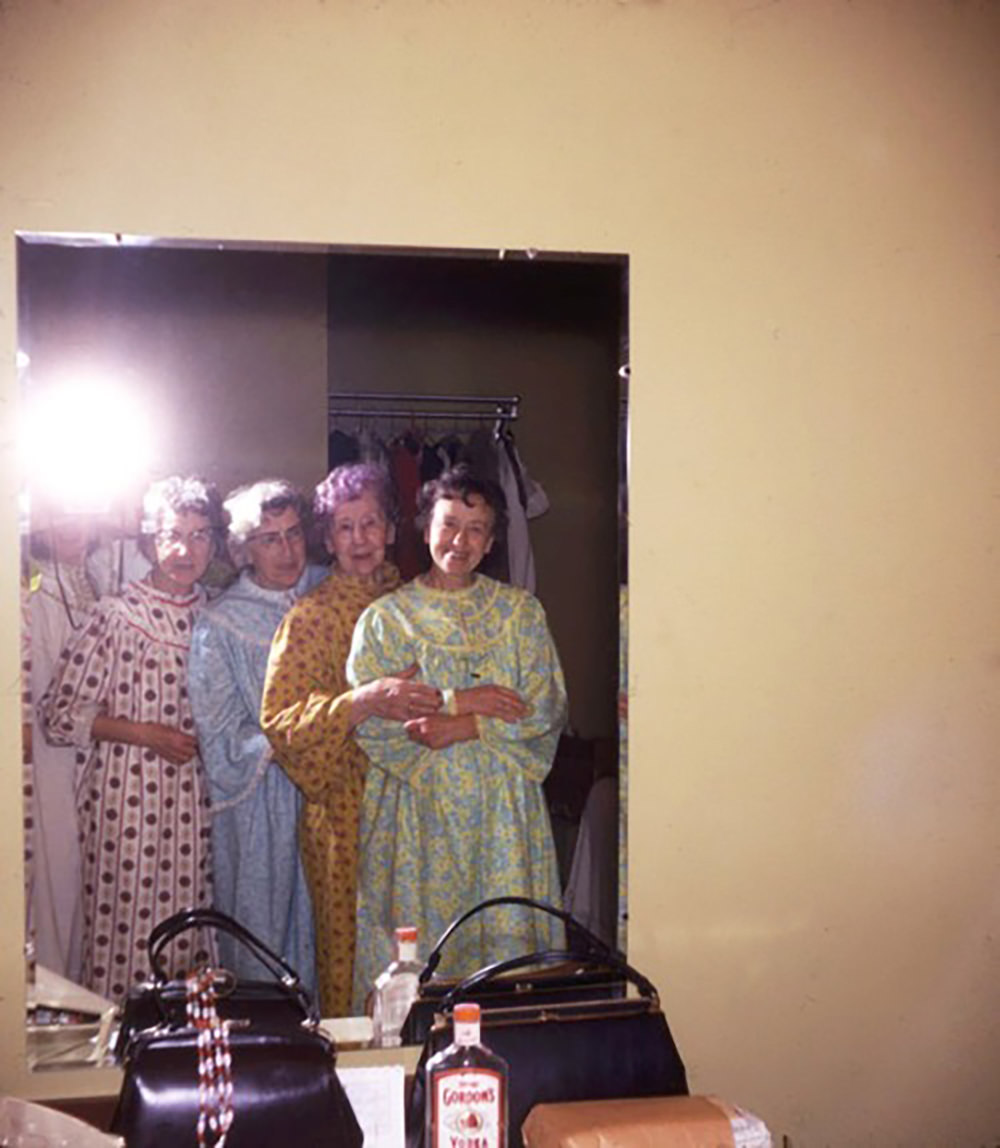 Reflections from the Past: A Look at Vintage Mirror Photos