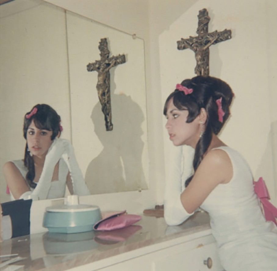 Reflections from the Past: A Look at Vintage Mirror Photos