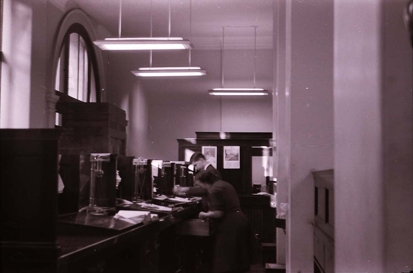 Vintage Photos Show the Staff at a London Westminster Bank, 1960