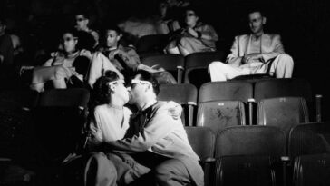 NYC movie theaters 1940s