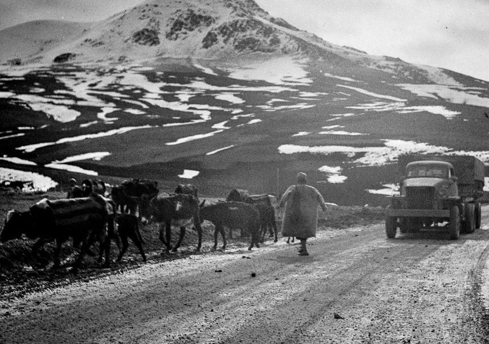 US Army Truckers Arming Soviets 1943