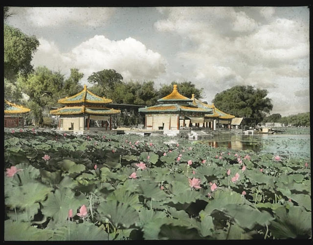 Wulong Ting (Five-Dragon-Pavilion) in Beihai Park
