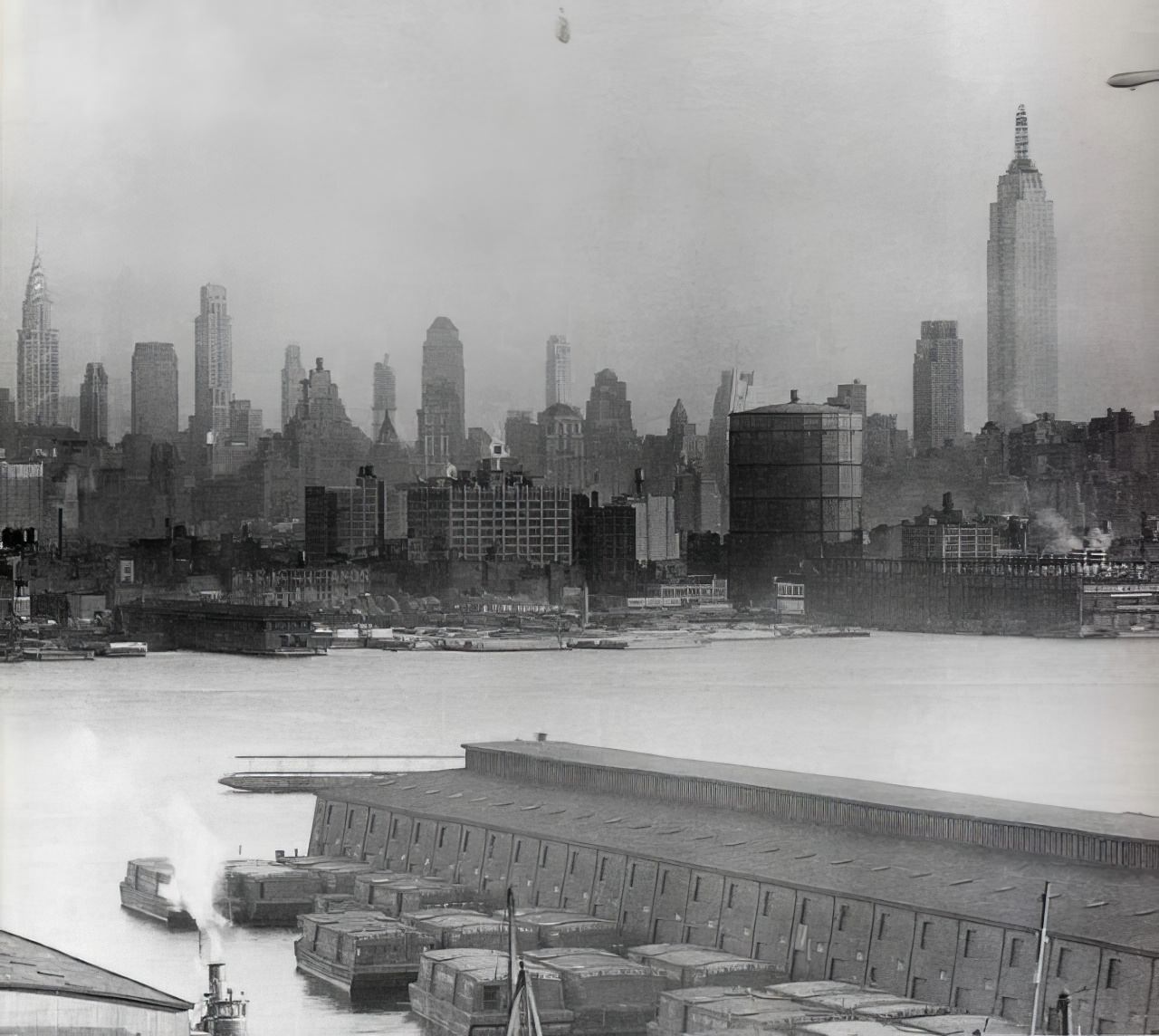Historical Photos Show the Construction of Empire State Building in NYC, 1930s