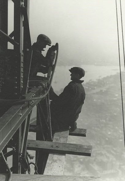 Historical Photos Show the Construction of Empire State Building in NYC, 1930s