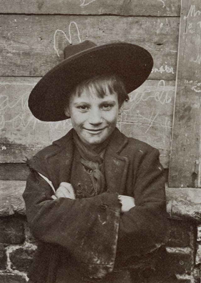 The Spitalfields Nippers: A Glimpse into the Lives of Destitute East End Children in the 1910s