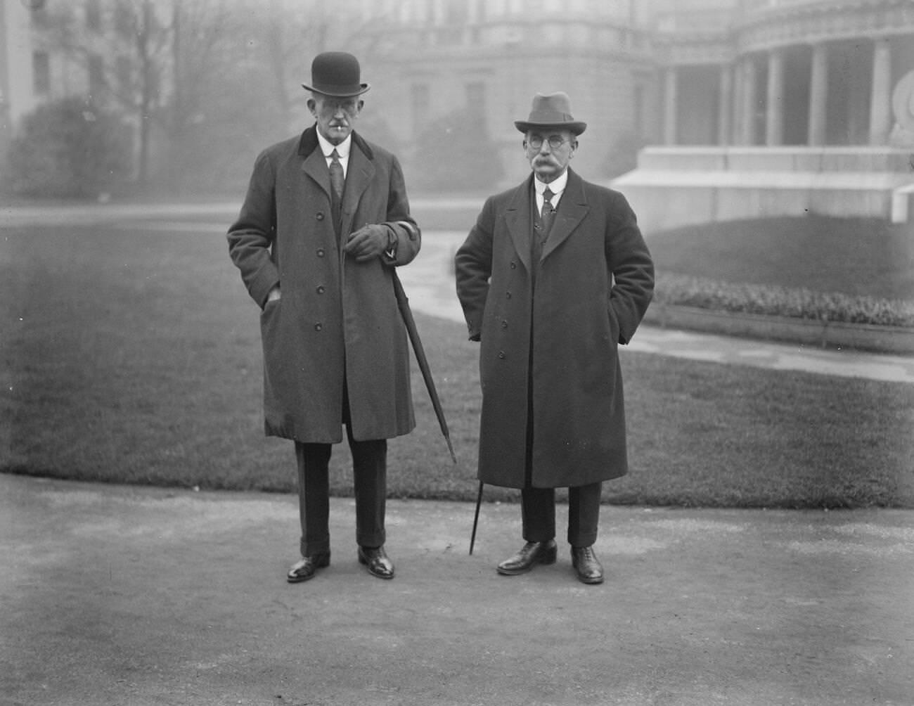 The first meeting of the Irish Free State Senate in Dublin with Rt Hon H G Burgess and Mr James Moran arriving, 1922.