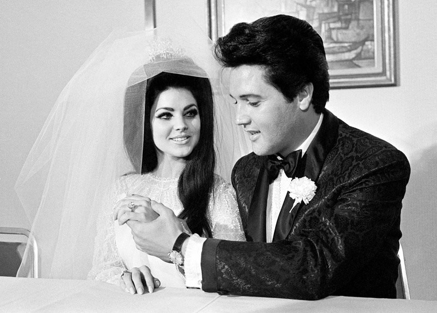 Fabulous Photos of Elvis and Priscilla Presley on Their Wedding Day on May 1, 1967