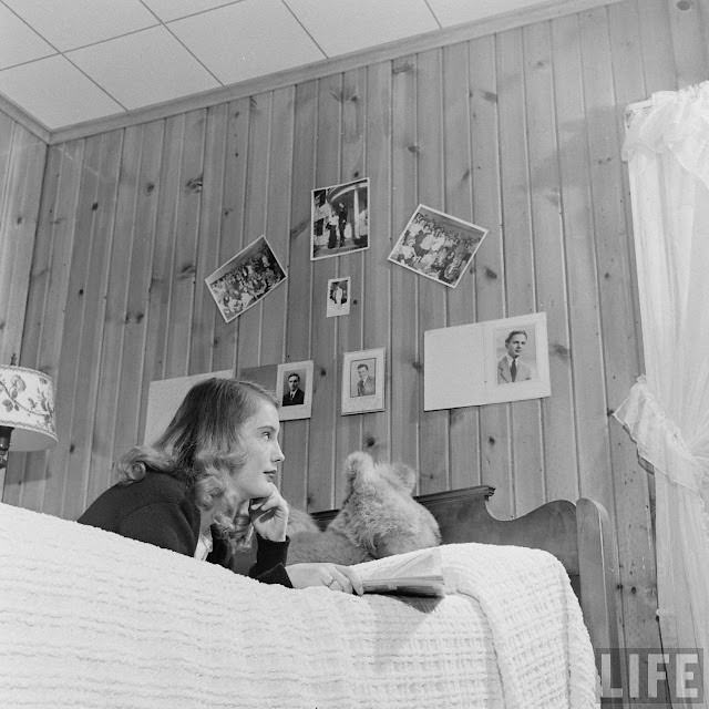 Stunning Vintage Photos of High School Teenagers in Des Moines, Iowa, 1947