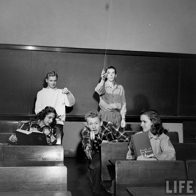 Stunning Vintage Photos of High School Teenagers in Des Moines, Iowa, 1947