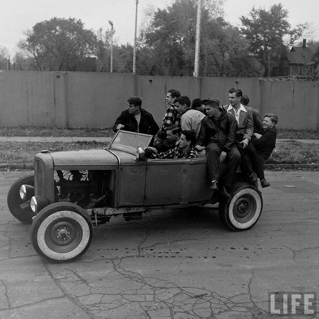 Stunning Vintage Photos of High School Teenagers in Des Moines, Iowa, 1947
