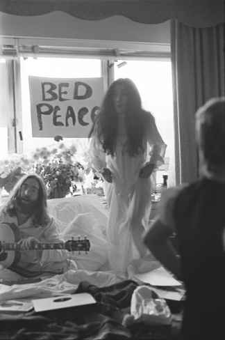 John Lennon and Yoko Ono.