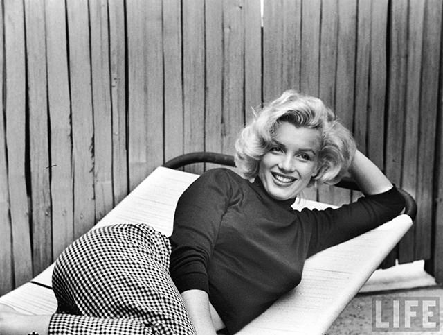 Marilyn Monroe at Home: A Glimpse into the Private Life of an Icon, 1953