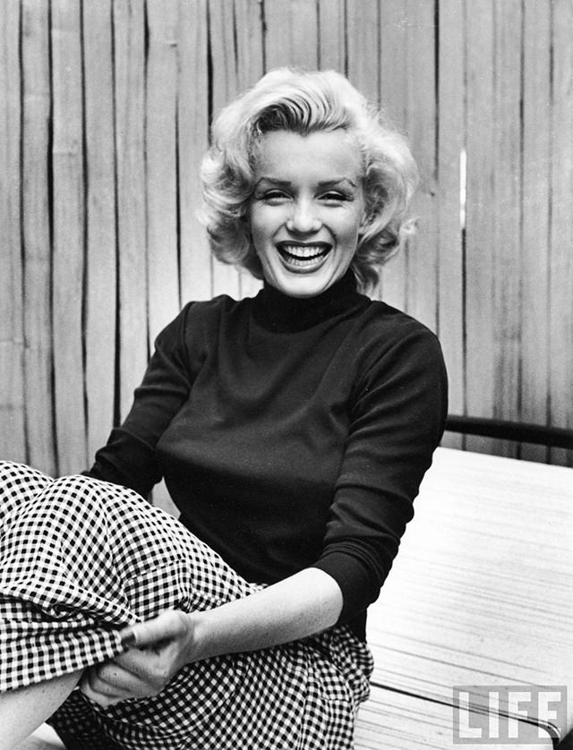Marilyn Monroe at Home: A Glimpse into the Private Life of an Icon, 1953