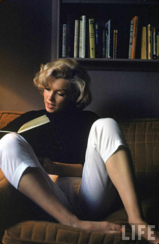 Marilyn Monroe at Home: A Glimpse into the Private Life of an Icon, 1953