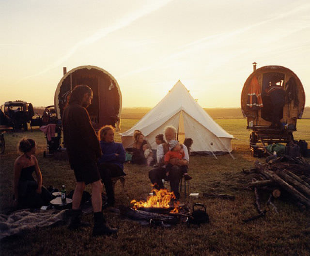 A Glimpse into the Lives of Modern Gypsies in 1986 through Vintage Photos