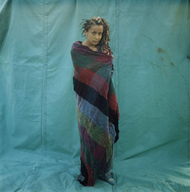 A Glimpse into the Lives of Modern Gypsies in 1986 through Vintage Photos