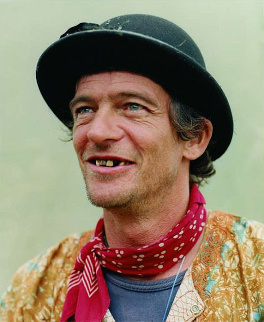 A Glimpse into the Lives of Modern Gypsies in 1986 through Vintage Photos