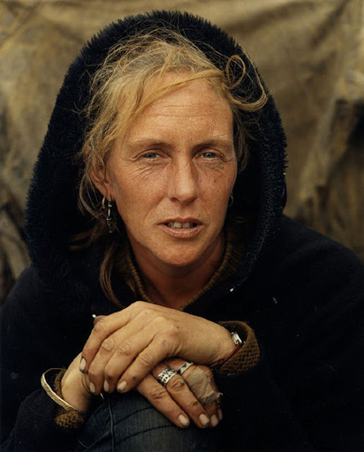 A Glimpse into the Lives of Modern Gypsies in 1986 through Vintage Photos