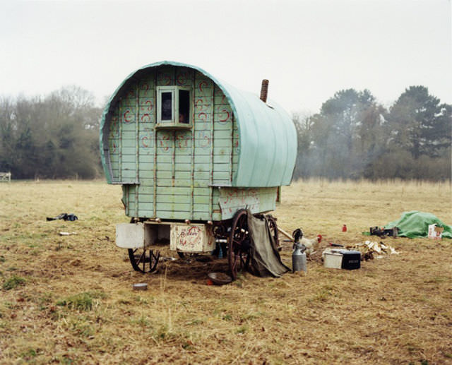 A Glimpse into the Lives of Modern Gypsies in 1986 through Vintage Photos
