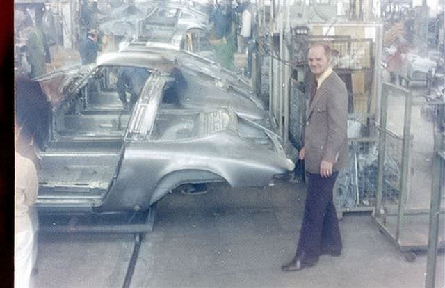 A Photographic Tour of the Porsche Factory in the Early 1970s