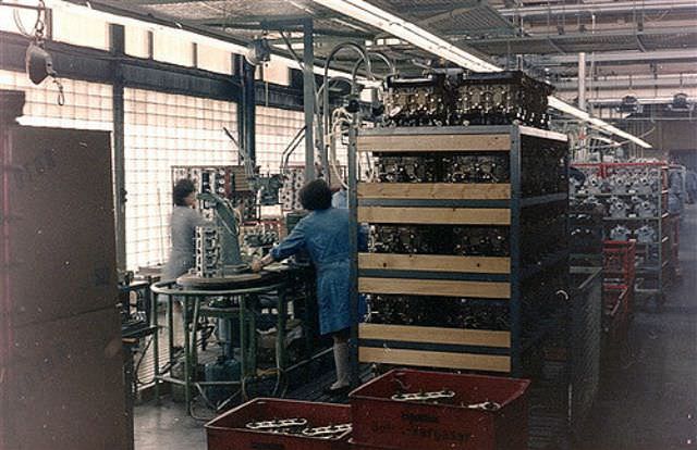 A Photographic Tour of the Porsche Factory in the Early 1970s