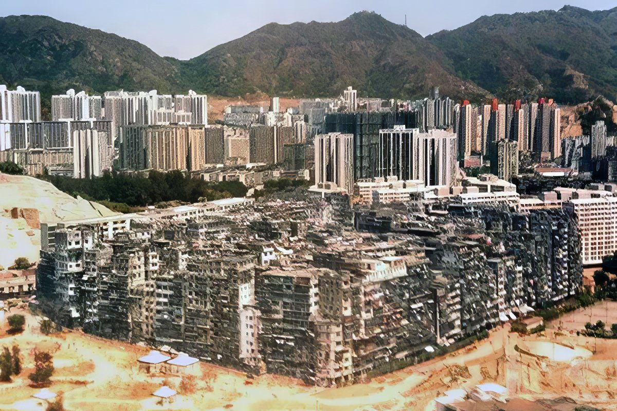 Kowloon Walled City in 1989.