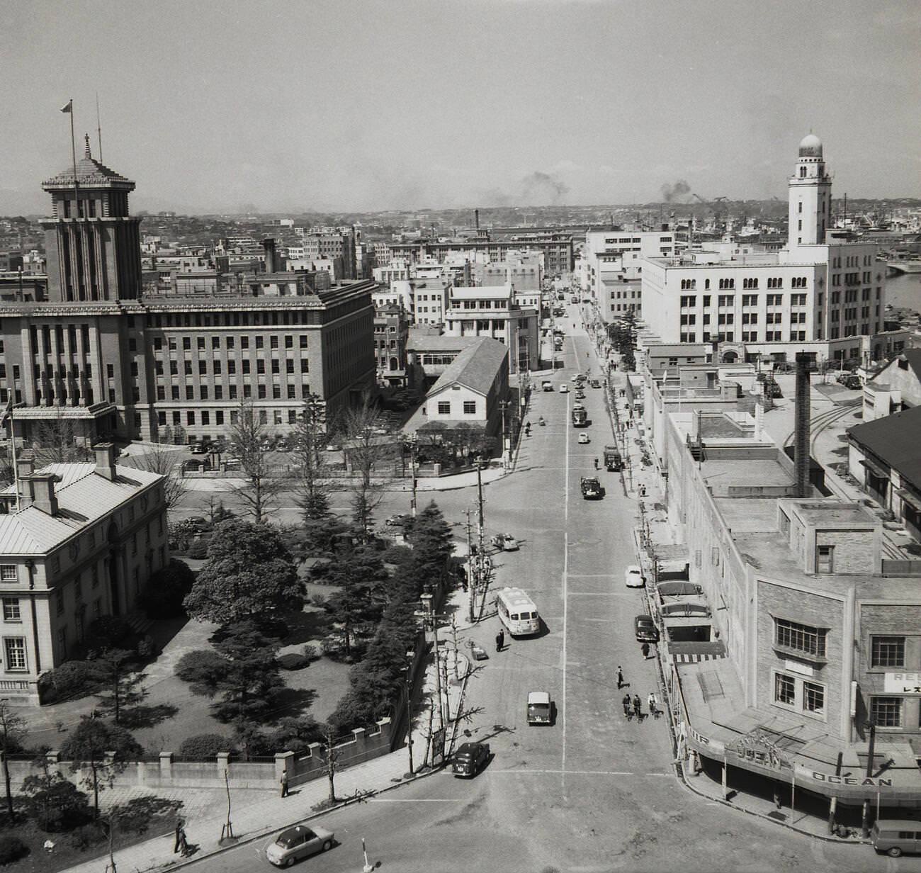An overhead view of a city street in Tokyo, 1950s.