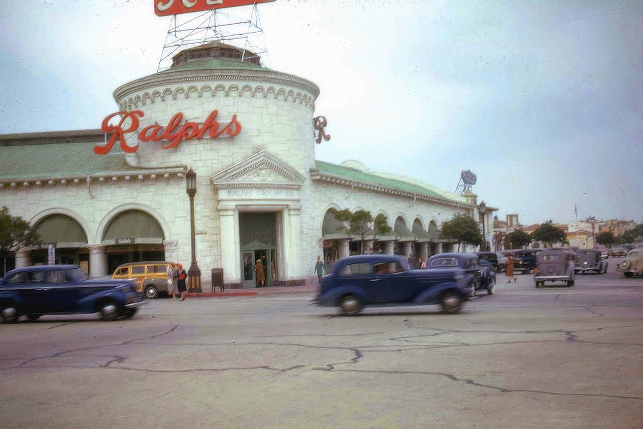 Ralph's Grocery Store, 1940s.