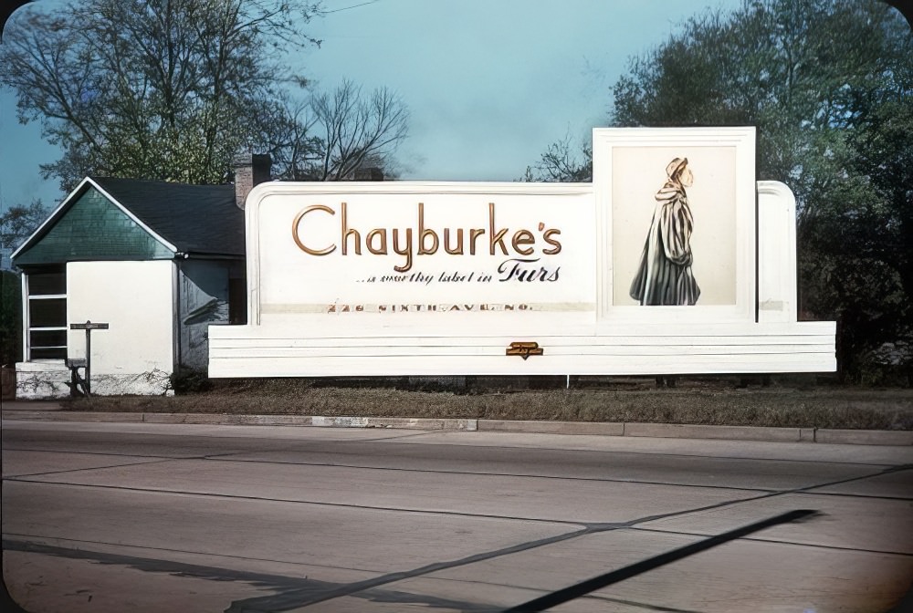 Neon Dreams and Painted Promises: Vintage Nashville Signs in the 1940s