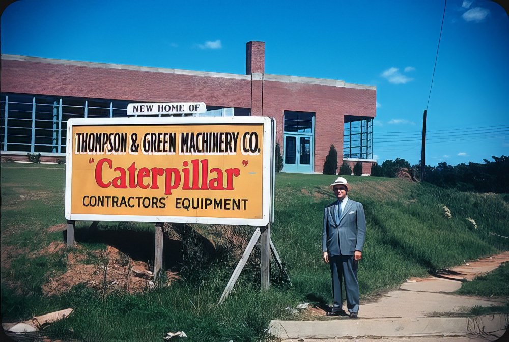 Neon Dreams and Painted Promises: Vintage Nashville Signs in the 1940s