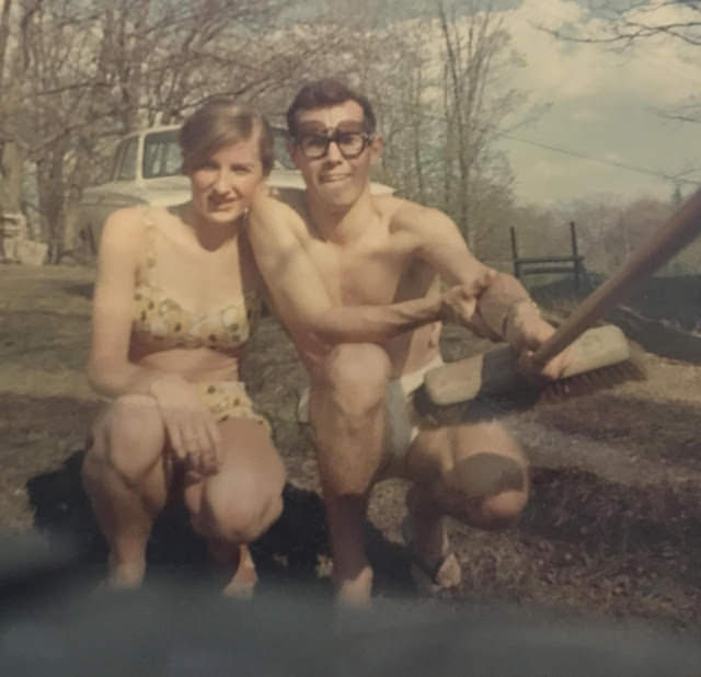 Vintage Portraits of People Taken with a Selfie Stick Before It Was Invented