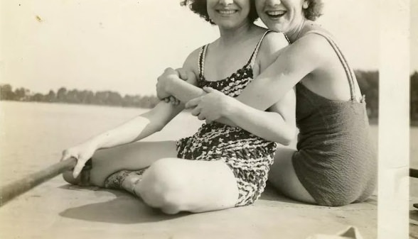 Vintage Portraits of People Taken with a Selfie Stick Before It Was Invented