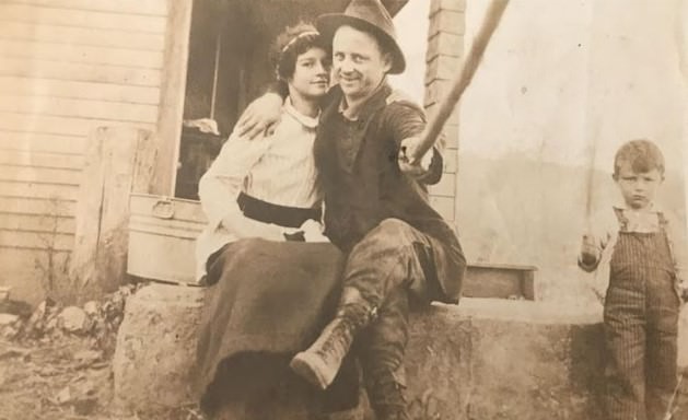 Vintage Portraits of People Taken with a Selfie Stick Before It Was Invented