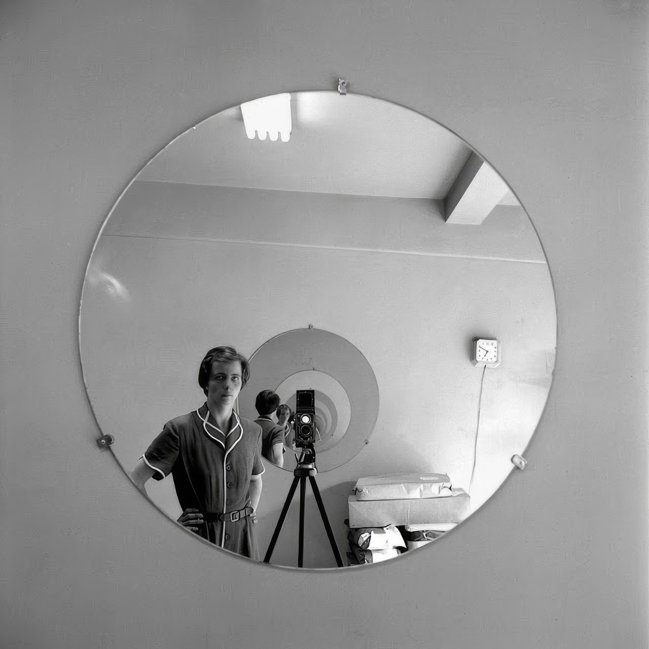 Stunning and Creative Self-Portraits by Vivian Maier that Redefine the Selfie