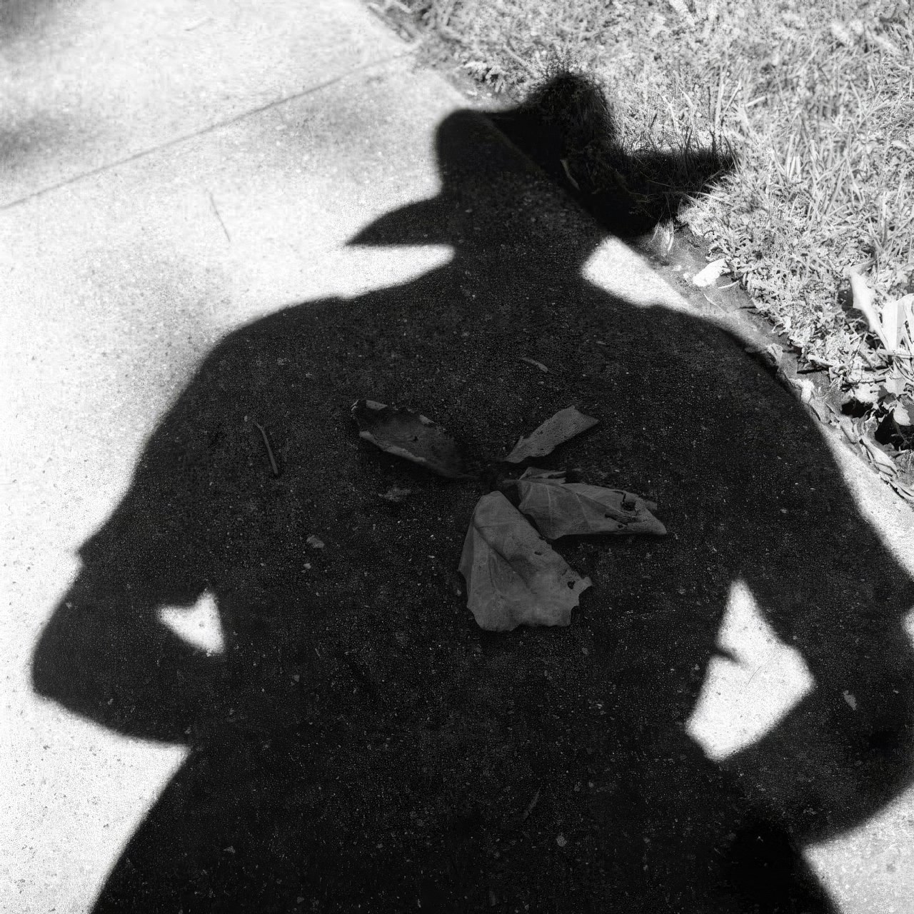 Stunning and Creative Self-Portraits by Vivian Maier that Redefine the Selfie