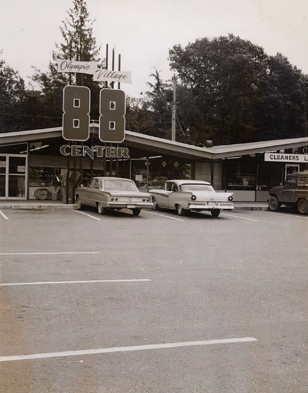 A Photographic Journey Through 1960s Washington Signs