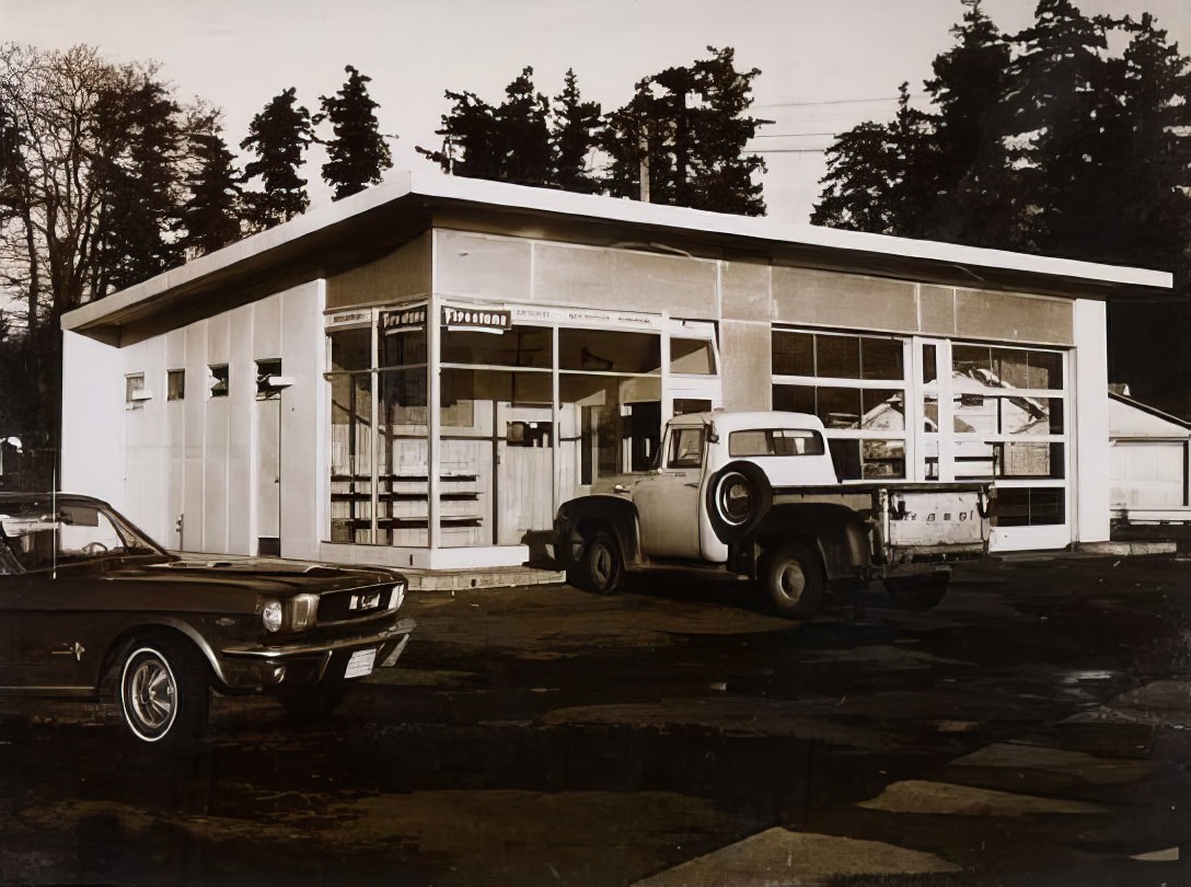 A Photographic Journey Through 1960s Washington Signs