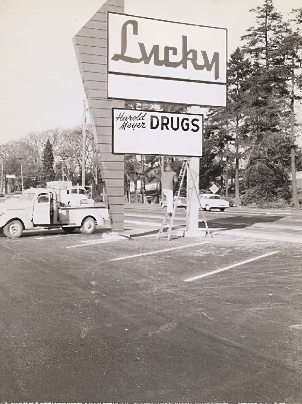 A Photographic Journey Through 1960s Washington Signs