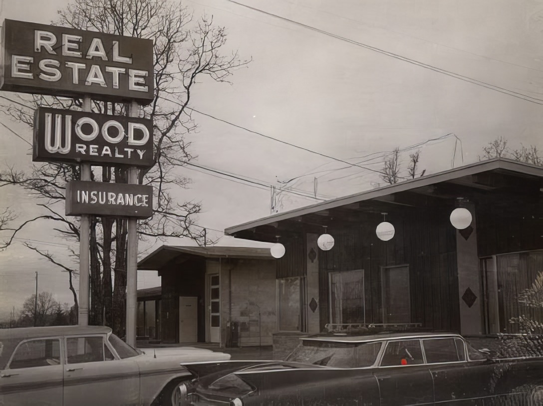A Photographic Journey Through 1960s Washington Signs