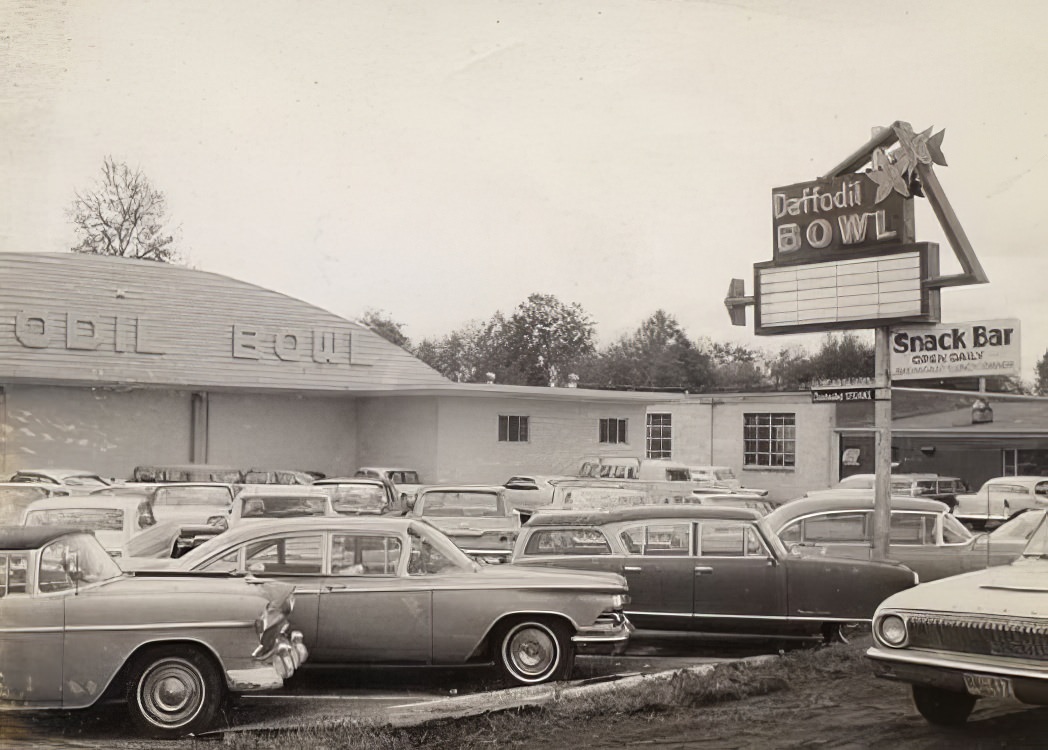 A Photographic Journey Through 1960s Washington Signs