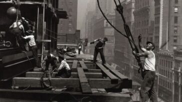 Construction of Empire State Building