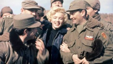 Marilyn Monroe Korea 1954
