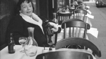 Paris street Life 1940s and 1950s Robert Doisneau