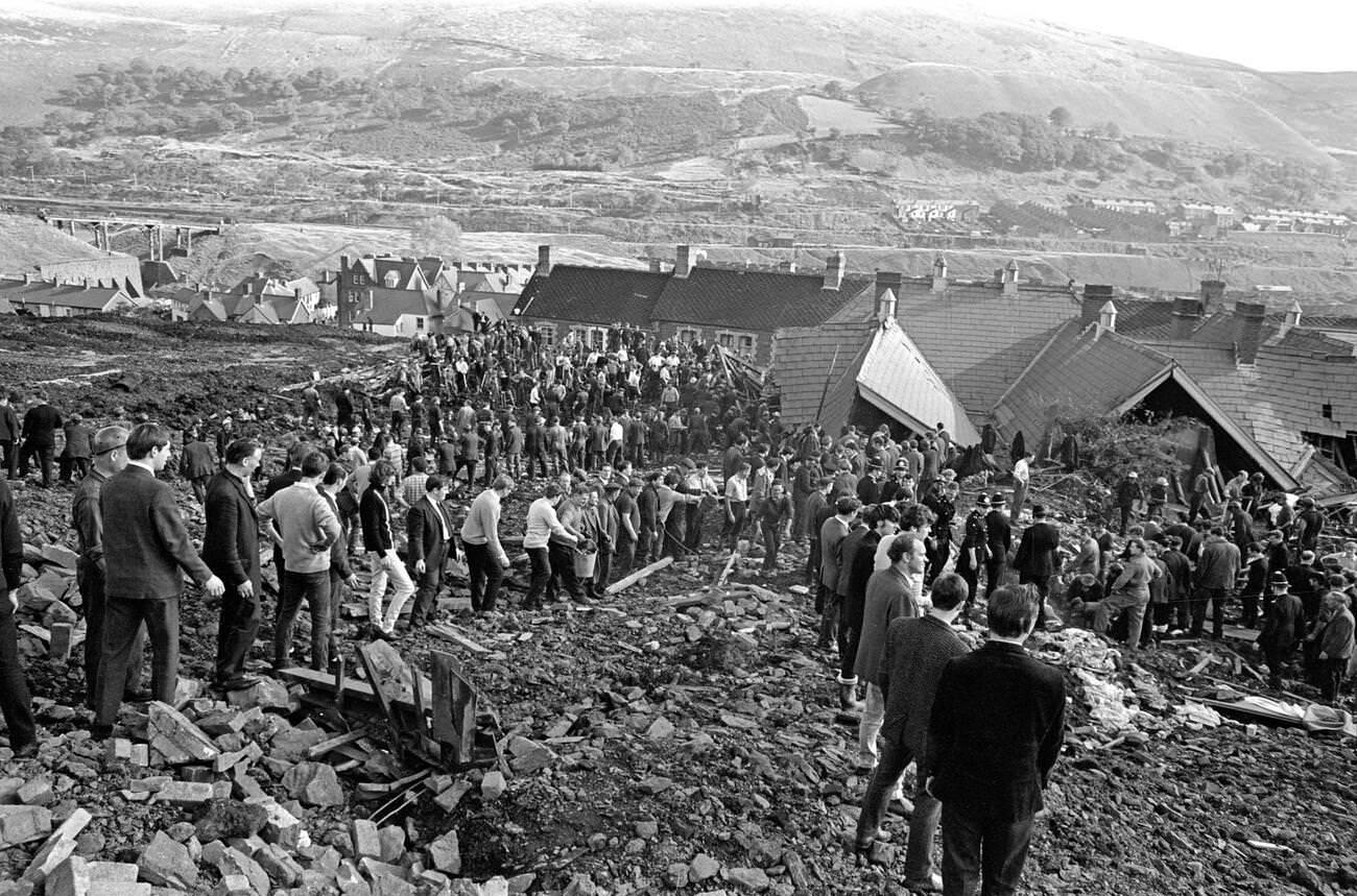 The Aberfan Disaster Catastrophic Coal Tip Collapse That Killed 144 The Aberfan Disaster Catastrophic Coal Tip Collapse That Killed 144