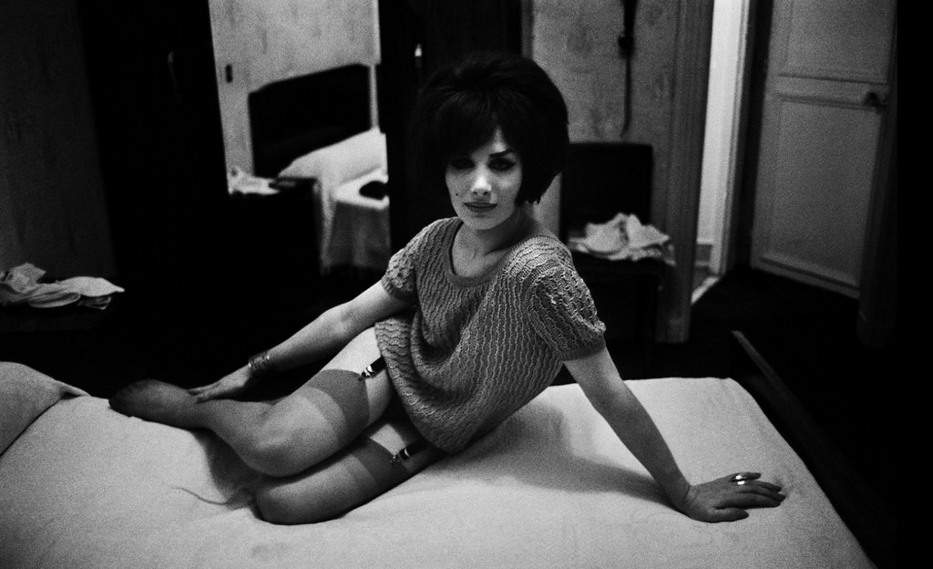 A Photographic Glimpse into the Lives of Transsexual Prostitutes in Mid-Century Paris